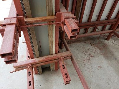 河北新式鋼背楞優(yōu)惠銷(xiāo)售租賃